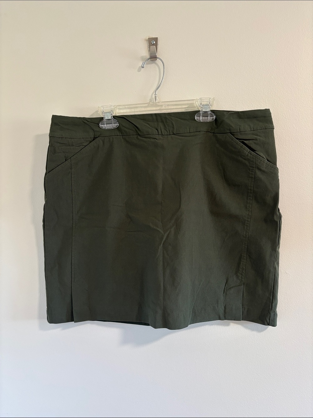 S.C.&CO. Women's Olive Green Straight Skirt Size 16
